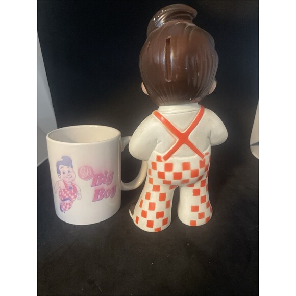 Vintage Bob's Big Boy Plastic Coin Piggy Bank 8" and Coffee Mug - Picture 6 of 9